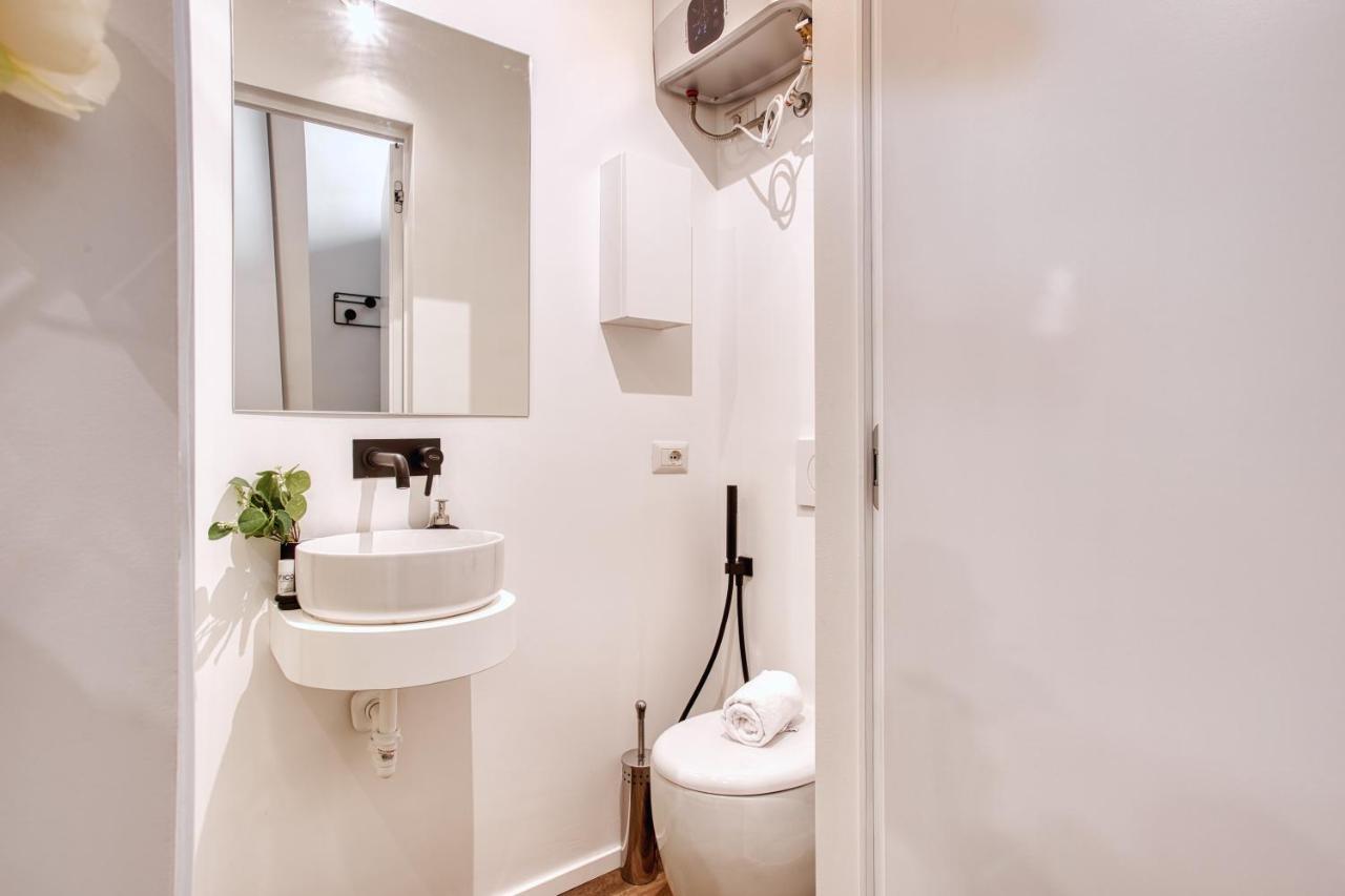Joivy Delightful 1-Bed Flat In The Centre Of Milan Daire Dış mekan fotoğraf