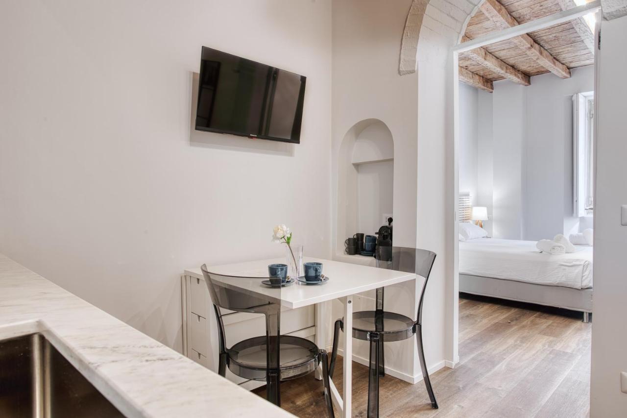 Joivy Delightful 1-Bed Flat In The Centre Of Milan Daire Dış mekan fotoğraf