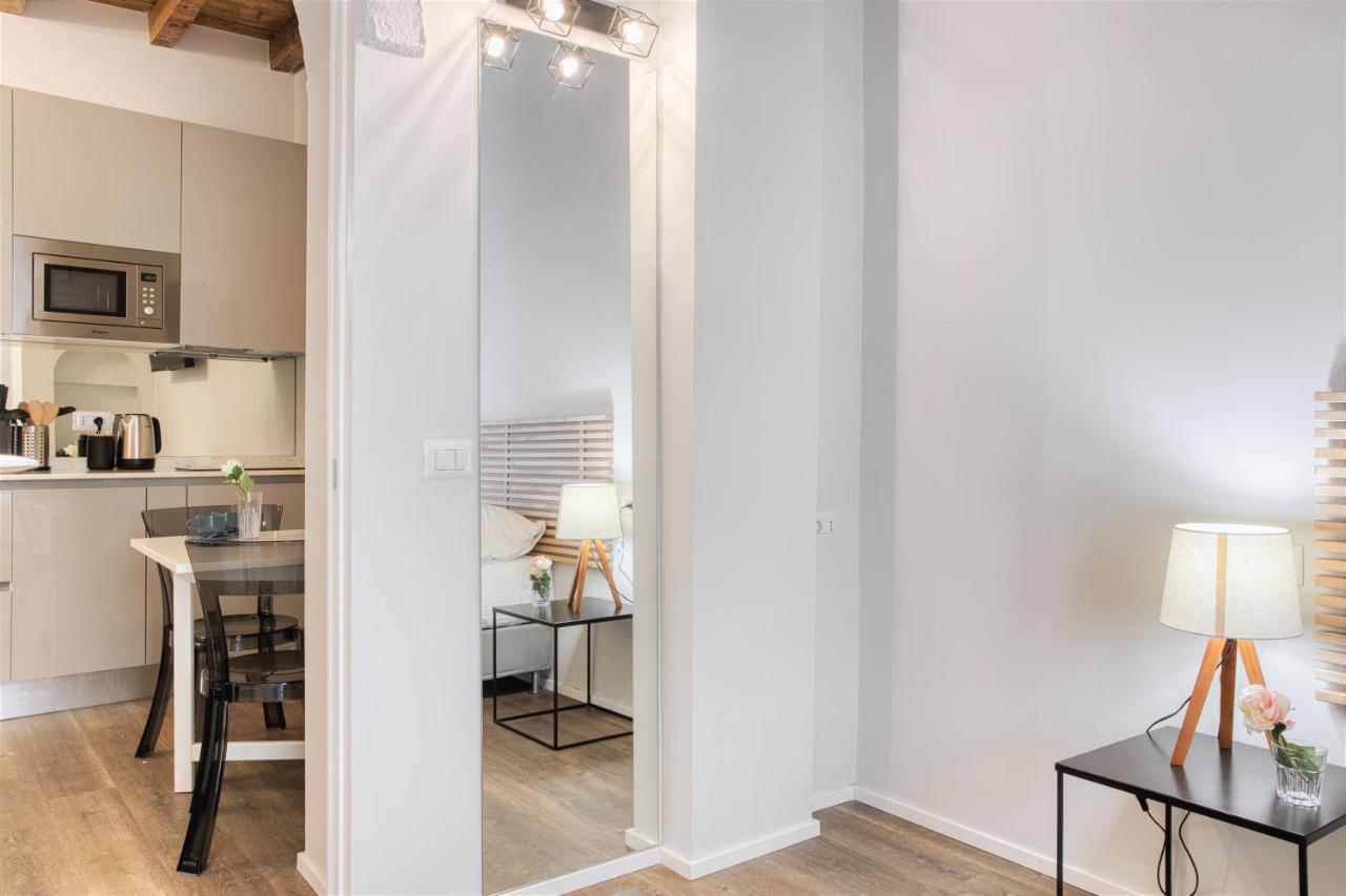 Joivy Delightful 1-Bed Flat In The Centre Of Milan Daire Dış mekan fotoğraf