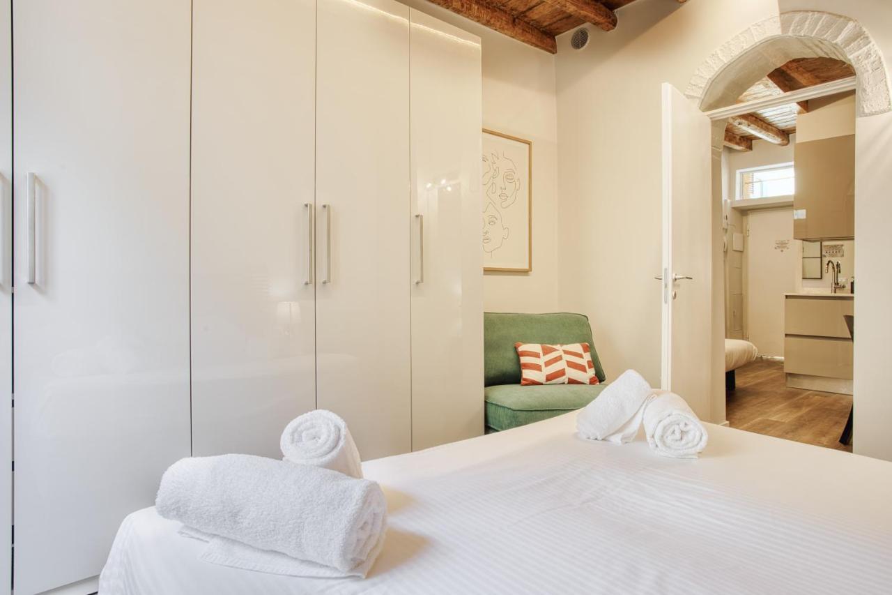Joivy Delightful 1-Bed Flat In The Centre Of Milan Daire Dış mekan fotoğraf